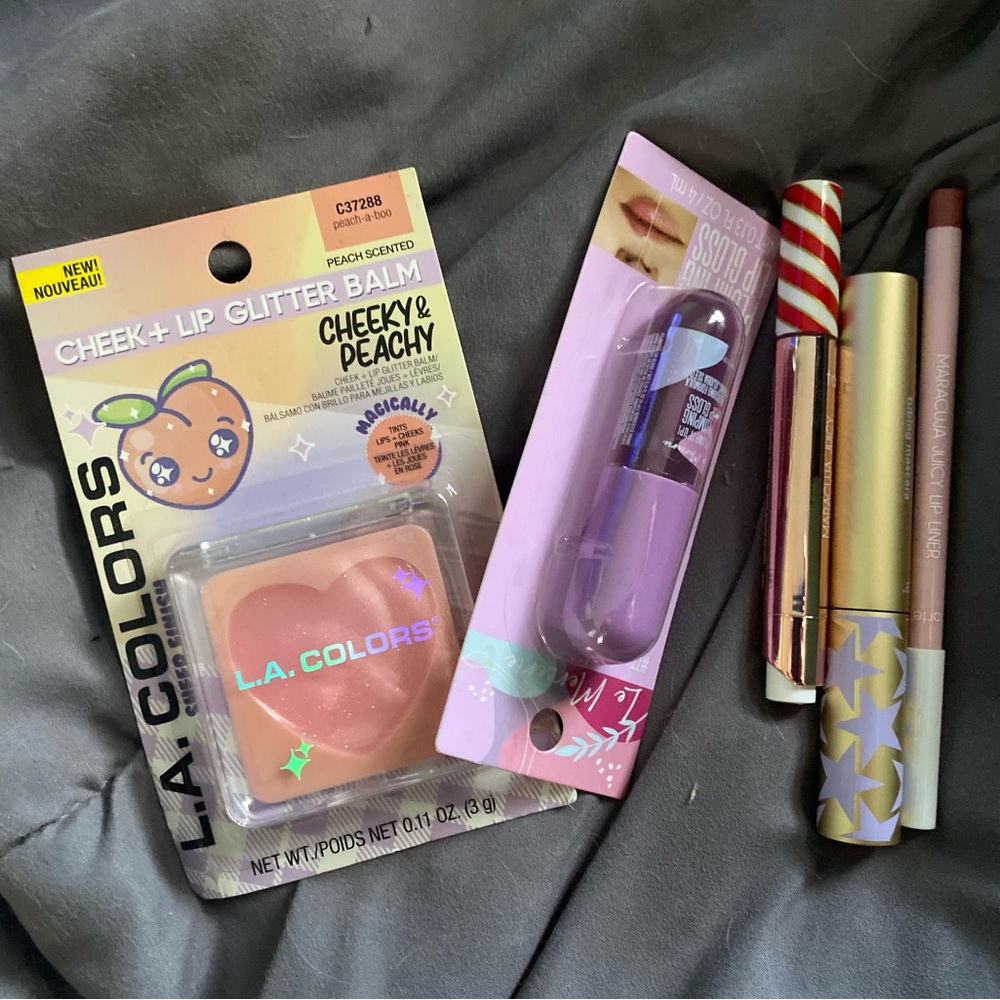 L.A. Colors Cheek + Lip Glitter Balm in Peachy Pink